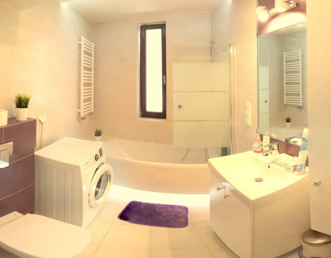 Towarowa 35 Metro Daszynskiego Apartment Warsaw
